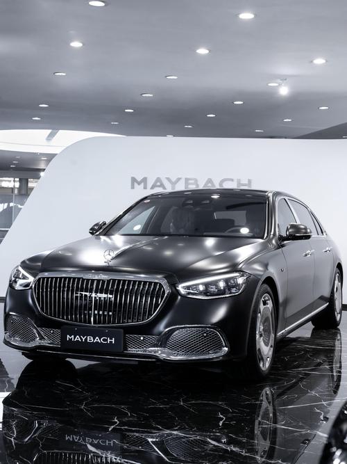 成都112岚图汽车的售后服务让用户无忧出行，迈巴赫未来的豪华车趋势